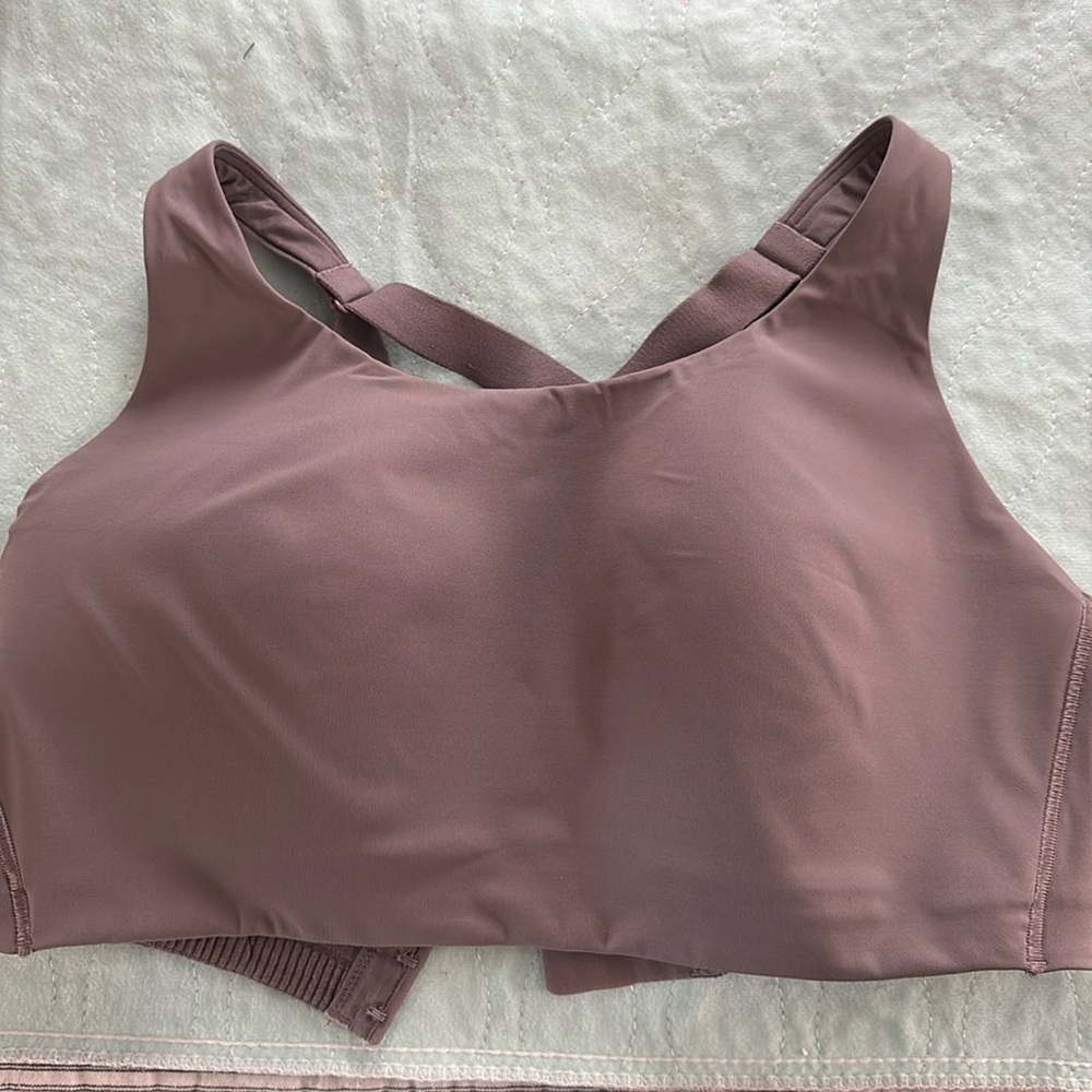 Lululemon high impact bra